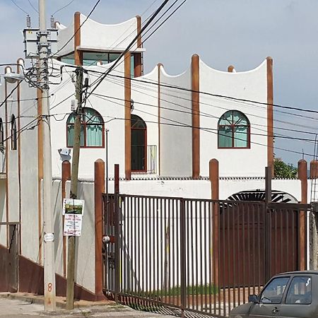 クエルナバカ Casa Privada Con Alberca Voladaヴィラ エクステリア 写真