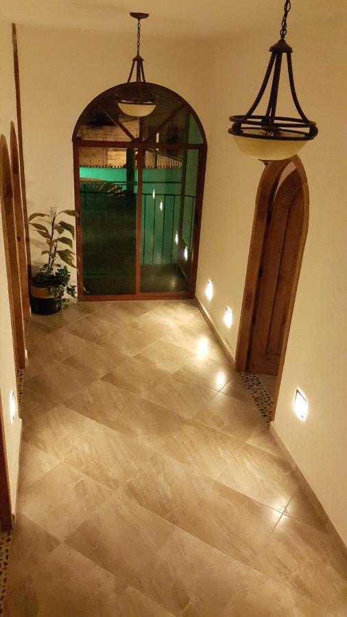 クエルナバカ Casa Privada Con Alberca Voladaヴィラ エクステリア 写真